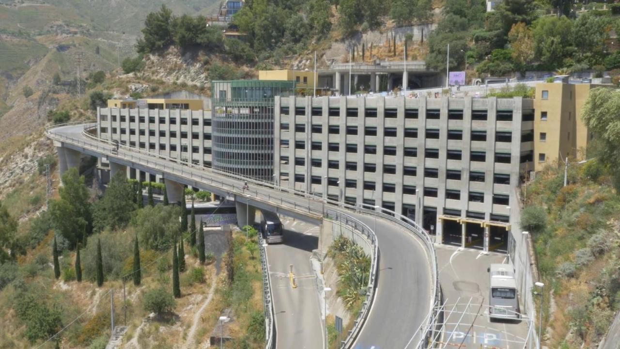 Casa Vacanze Il Vicolo تاورمينا المظهر الخارجي الصورة
